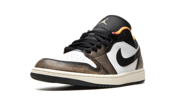 AIR JORDAN 1 LOW WEAR-AWAY YELLOW — Stock