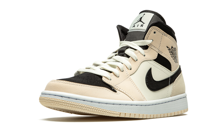AIR JORDAN 1 MID BARELY ORANGE