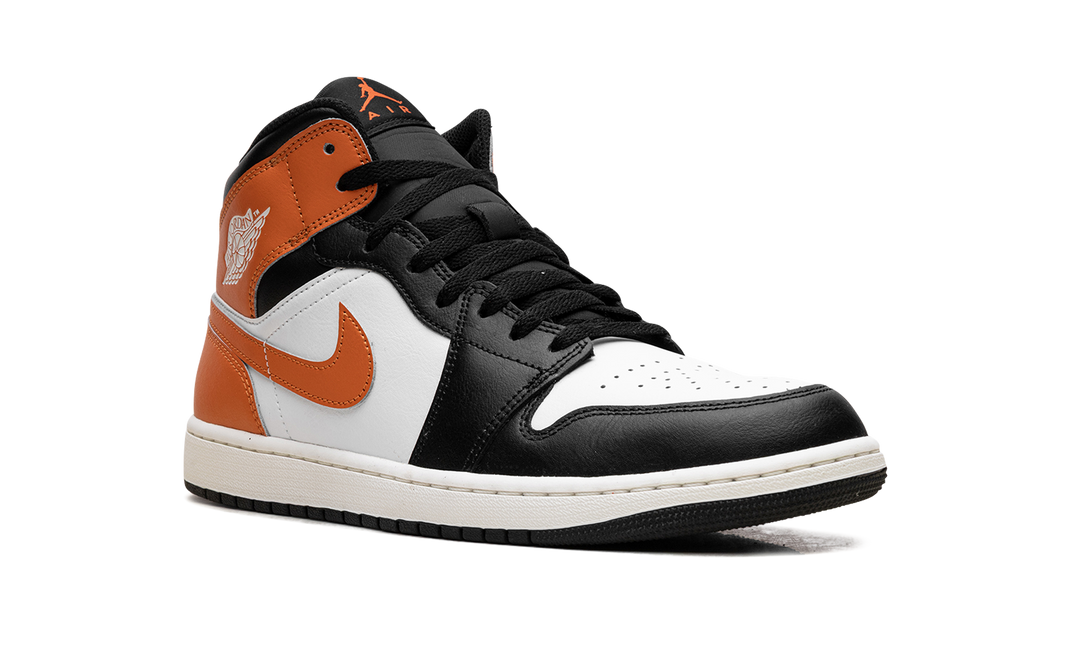 AIR JORDAN 1 MID BLACK TOE STARFISH
