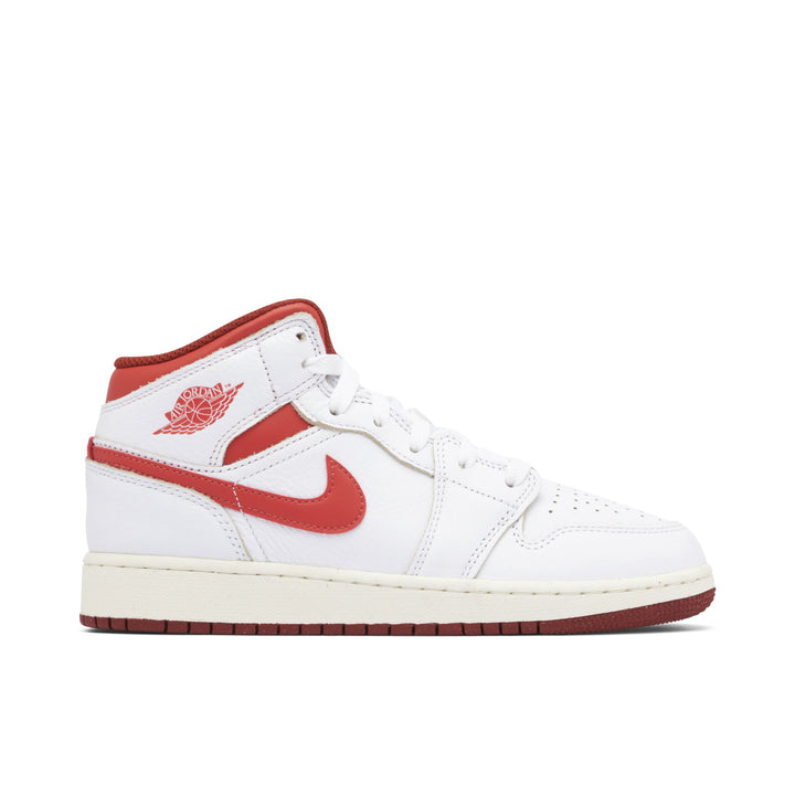 AIR JORDAN 1 MID DUNE RED GS — Stock 