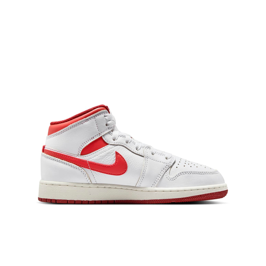 AIR JORDAN 1 MID DUNE RED GS — Stock 