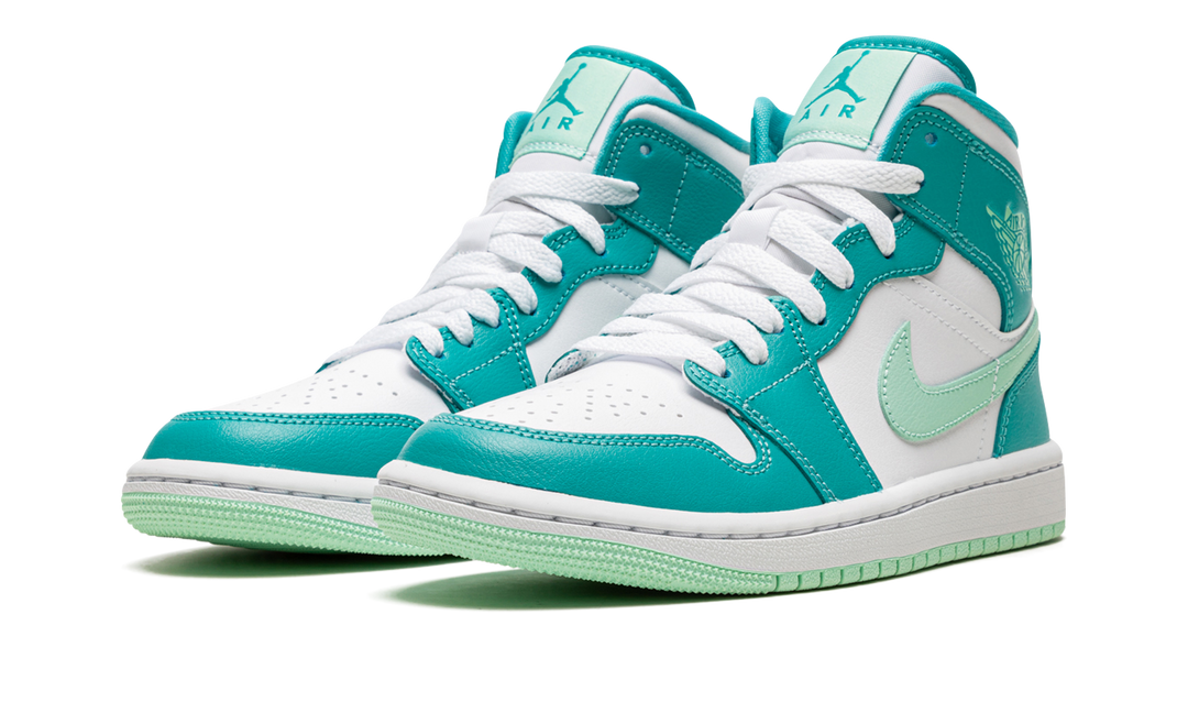 AIR JORDAN 1 MID ISLAND GREEN WOMENS