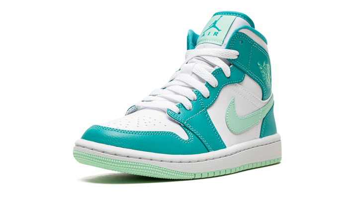 AIR JORDAN 1 MID ISLAND GREEN WOMENS