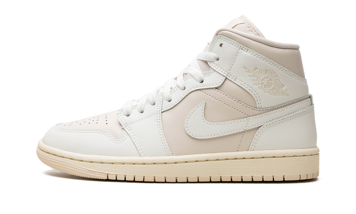 AIR JORDAN 1 MID LEGEND LIGHT BROWN WOMENS
