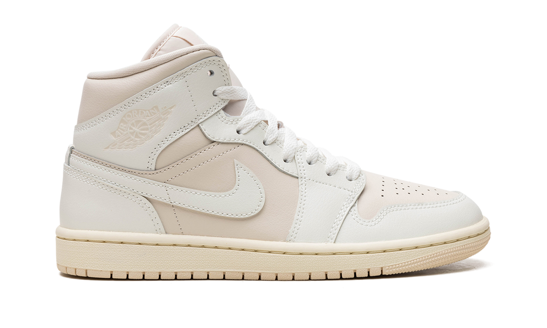 AIR JORDAN 1 MID LEGEND LIGHT BROWN WOMENS