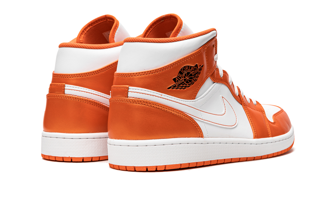 AIR JORDAN 1 MID SE ELECTRO ORANGE