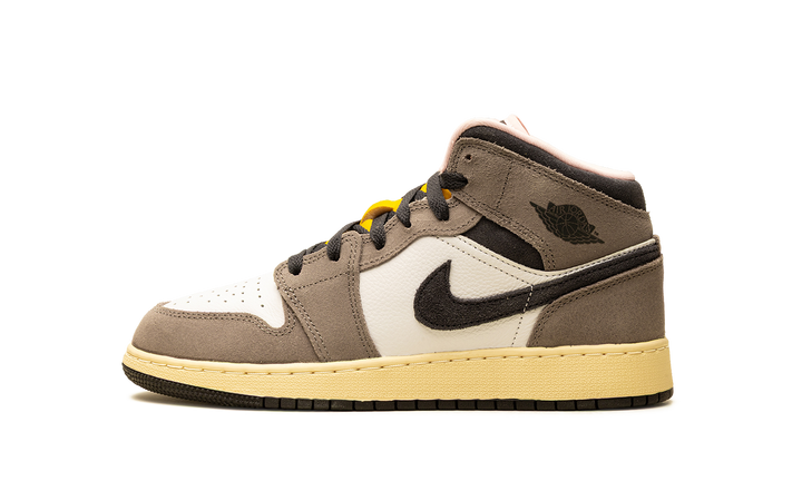 AIR JORDAN 1 MID SE GS &
