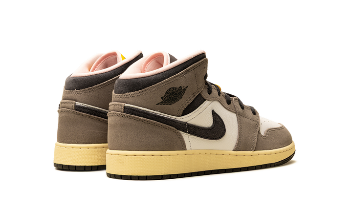AIR JORDAN 1 MID SE GS &