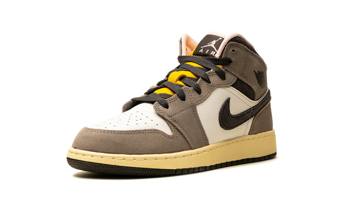 AIR JORDAN 1 MID SE GS &
