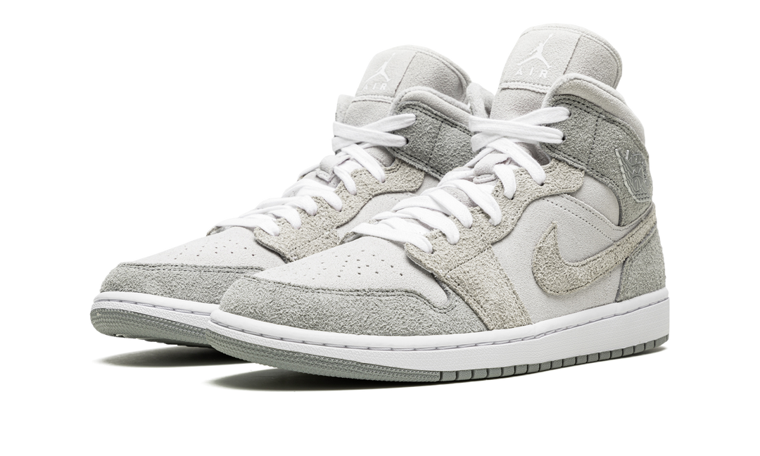 AIR JORDAN 1 MID SE PARTICLE GREY WOMENS