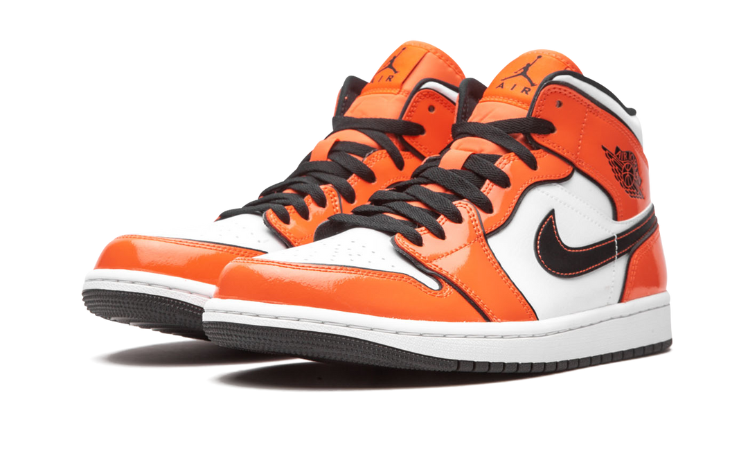 AIR JORDAN 1 MID SE TURF ORANGE