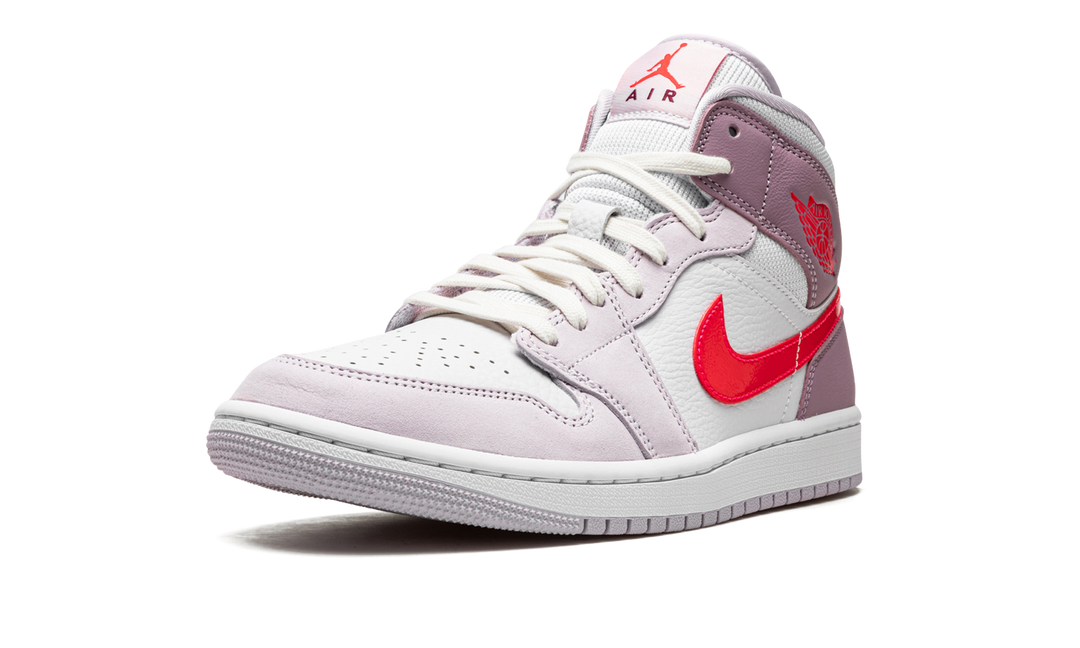 AIR JORDAN 1 MID VALENTINE&