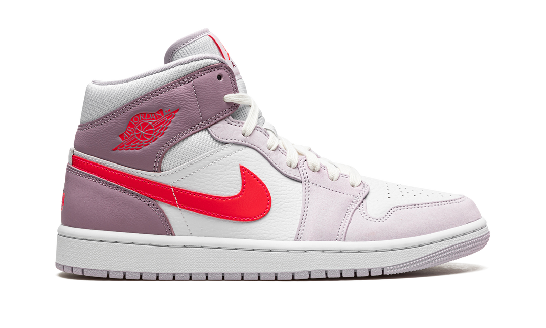 AIR JORDAN 1 MID VALENTINE&