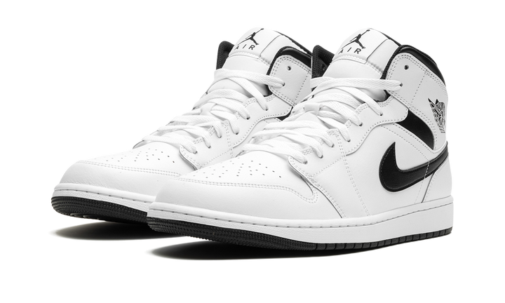 AIR JORDAN 1 MID WHITE BLACK