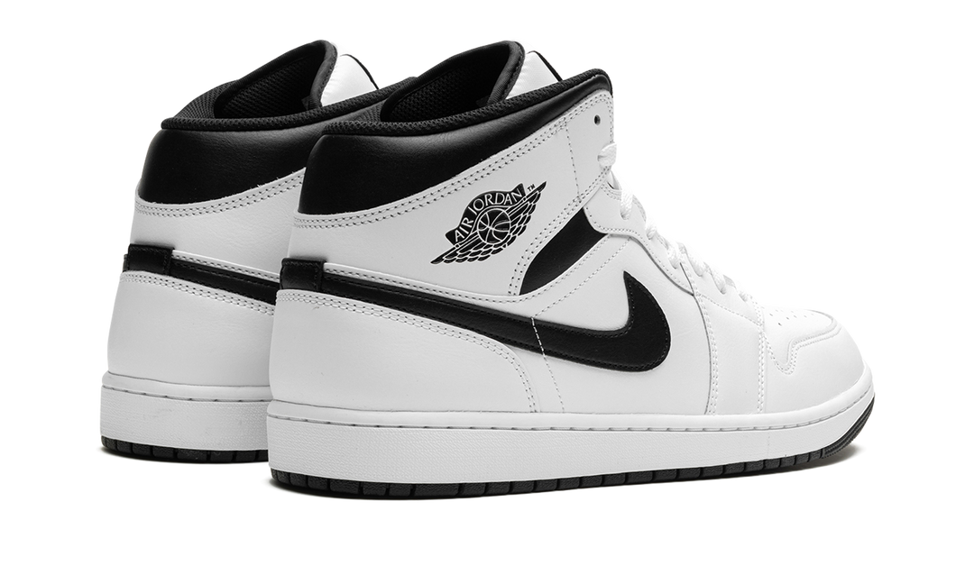 AIR JORDAN 1 MID WHITE BLACK