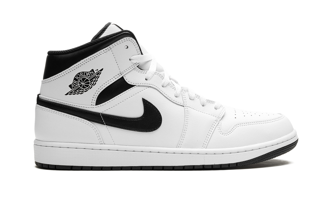 AIR JORDAN 1 MID WHITE BLACK