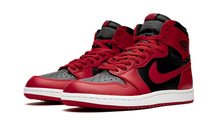 AIR JORDAN 1 RETRO HIGH &