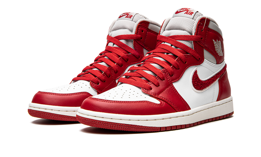 AIR JORDAN 1 RETRO HIGH CHENILLE VARSITY RED WOMENS