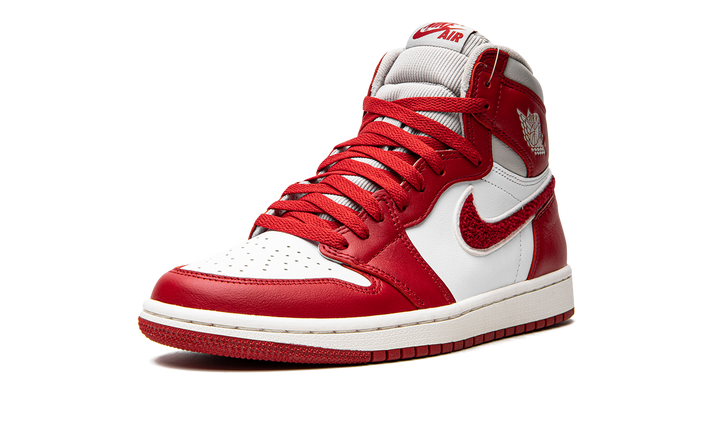 AIR JORDAN 1 RETRO HIGH CHENILLE VARSITY RED WOMENS