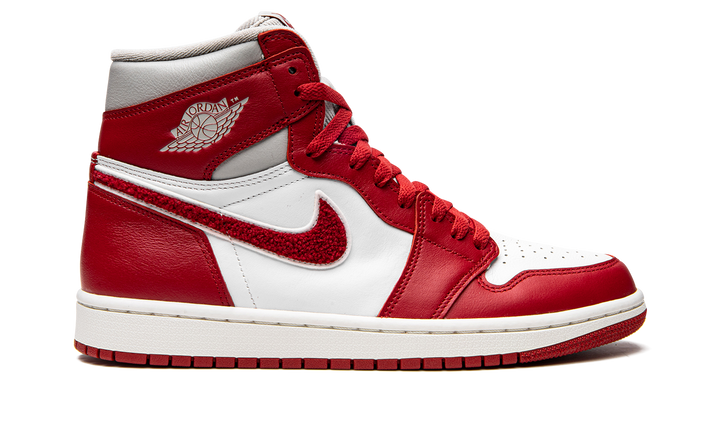 AIR JORDAN 1 RETRO HIGH CHENILLE VARSITY RED WOMENS