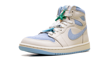AIR JORDAN 1 RETRO HIGH OG PALE IVORY PSYCHIC BLUE WOMENS — Stock