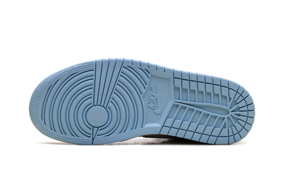 AIR JORDAN 1 RETRO HIGH OG PALE IVORY PSYCHIC BLUE WOMENS