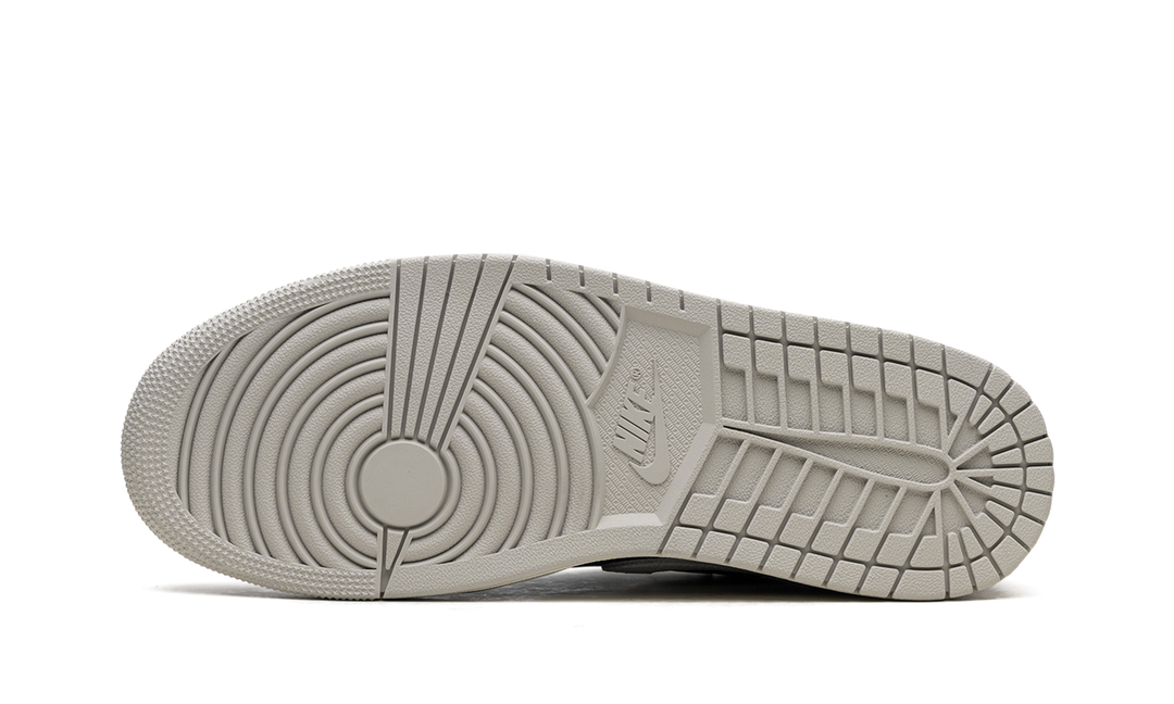 AIR JORDAN 1 RETRO LOW OG BLACK CEMENT WOMENS
