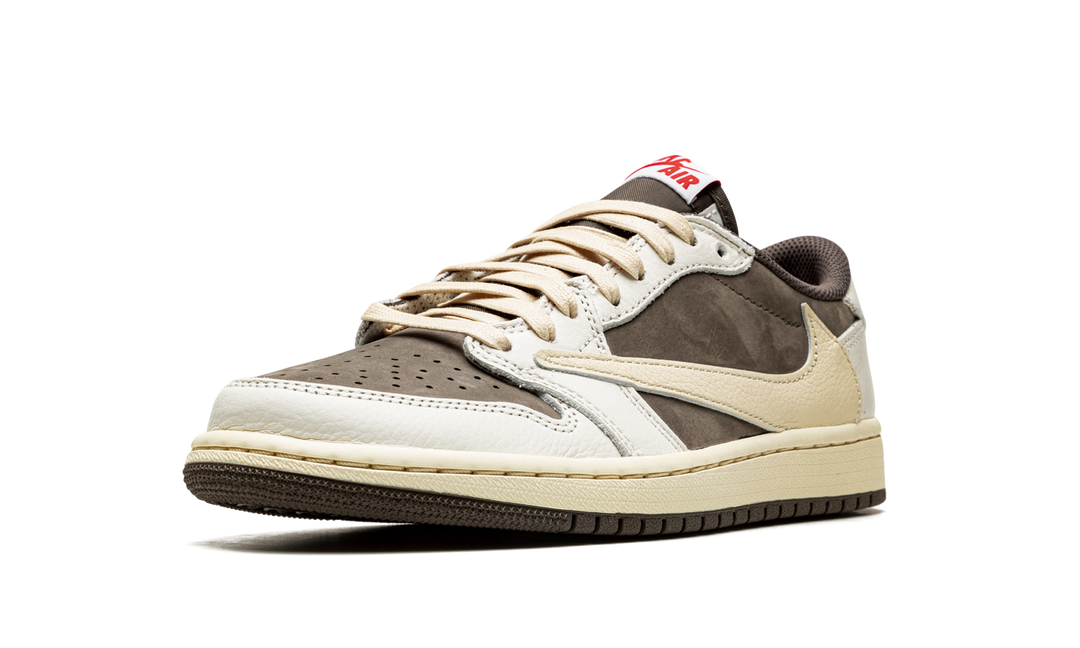 AIR JORDAN 1 RETRO LOW OG SP X TRAVIS SCOTT REVERSE MOCHA