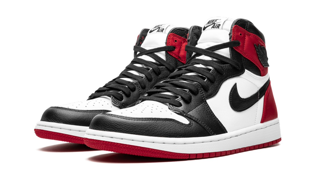 AIR JORDAN 1 SATIN BLACK TOE WOMENS