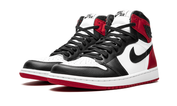 AIR JORDAN 1 SATIN BLACK TOE WOMENS