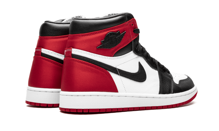 AIR JORDAN 1 SATIN BLACK TOE WOMENS