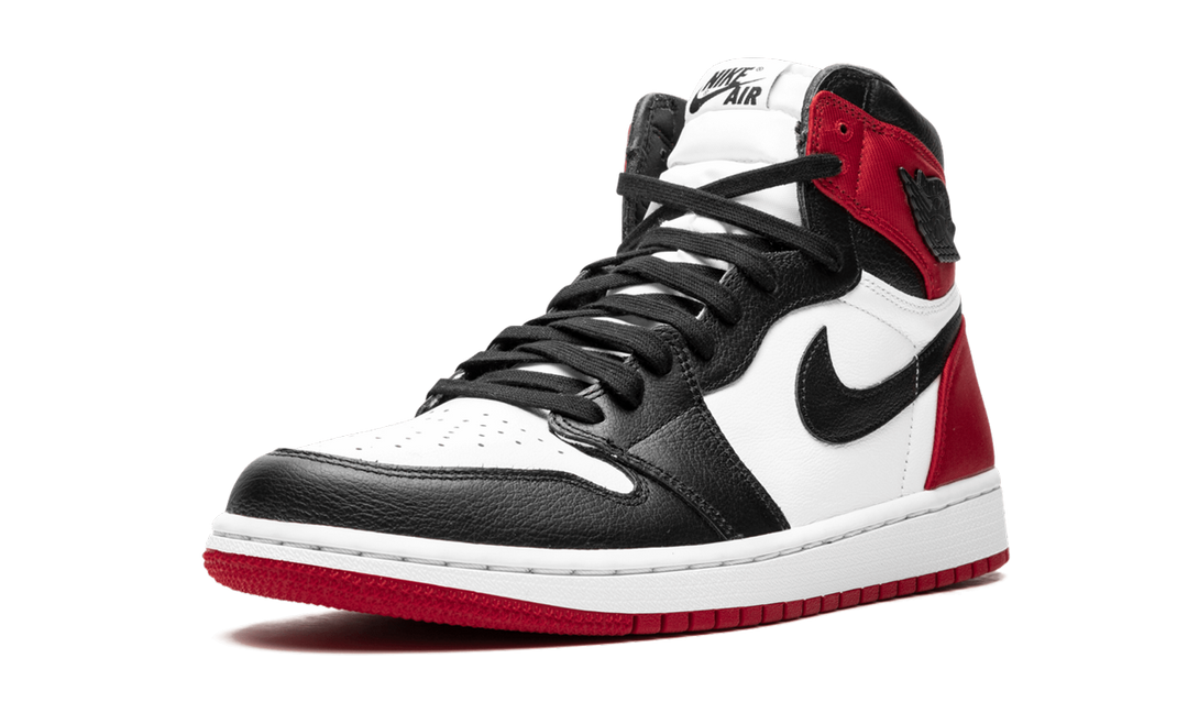 AIR JORDAN 1 SATIN BLACK TOE WOMENS