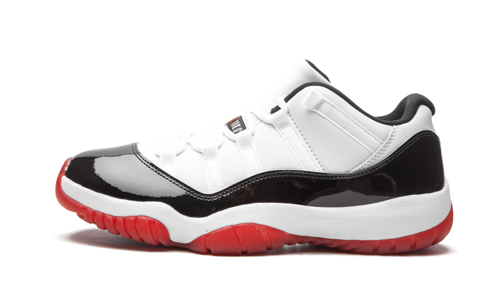 AIR JORDAN 11 LOW BULLS