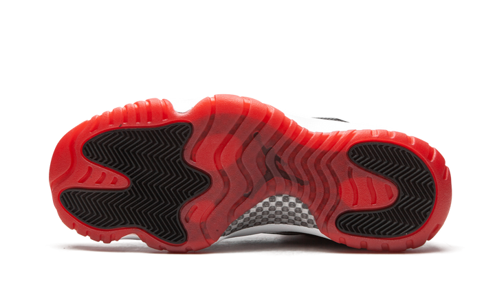 AIR JORDAN 11 LOW BULLS