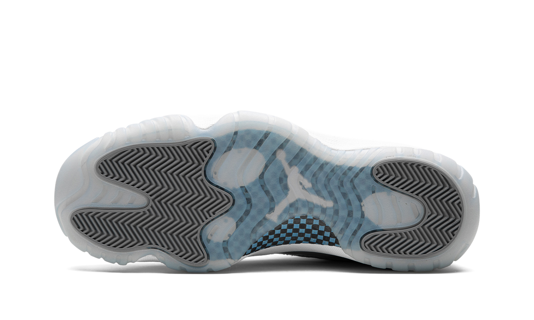 AIR JORDAN 11 LOW CEMENT GREY