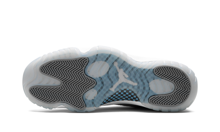 AIR JORDAN 11 LOW CEMENT GREY