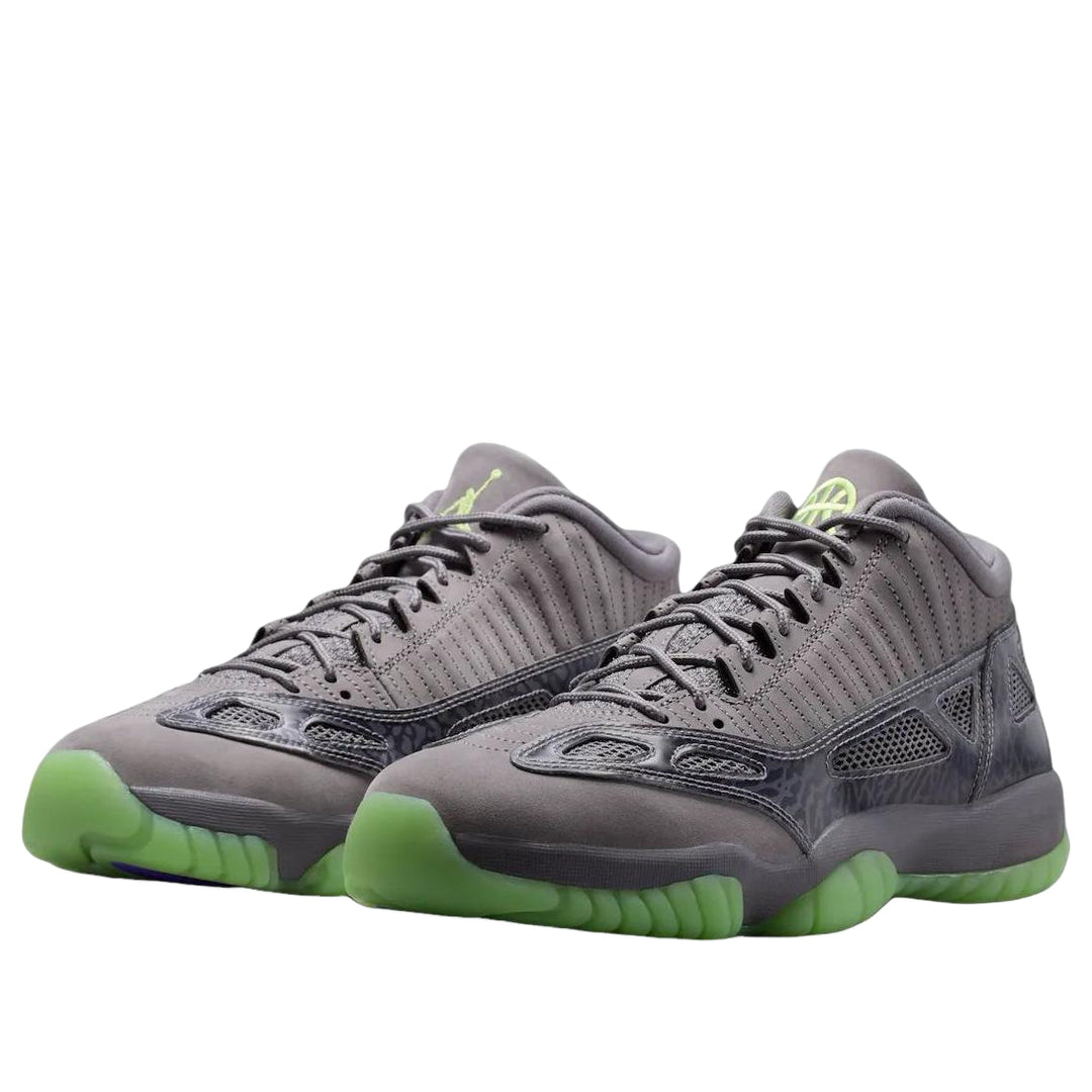 AIR JORDAN 11 LOW IE QUAI 54 GUNSMOKE — Stock