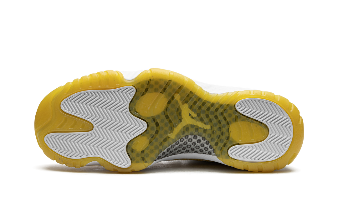 AIR JORDAN 11 LOW YELLOW SNAKESKIN WOMENS