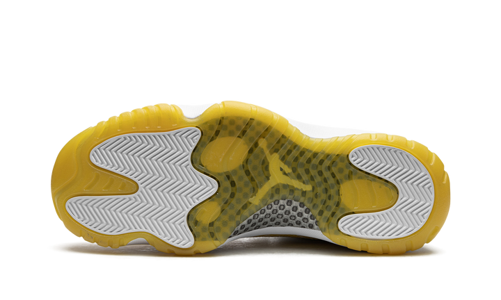 AIR JORDAN 11 LOW YELLOW SNAKESKIN WOMENS