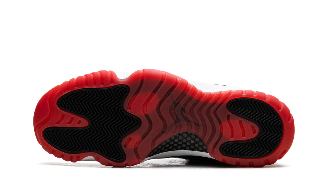 AIR JORDAN 11 RETRO LOW BRED (2025)