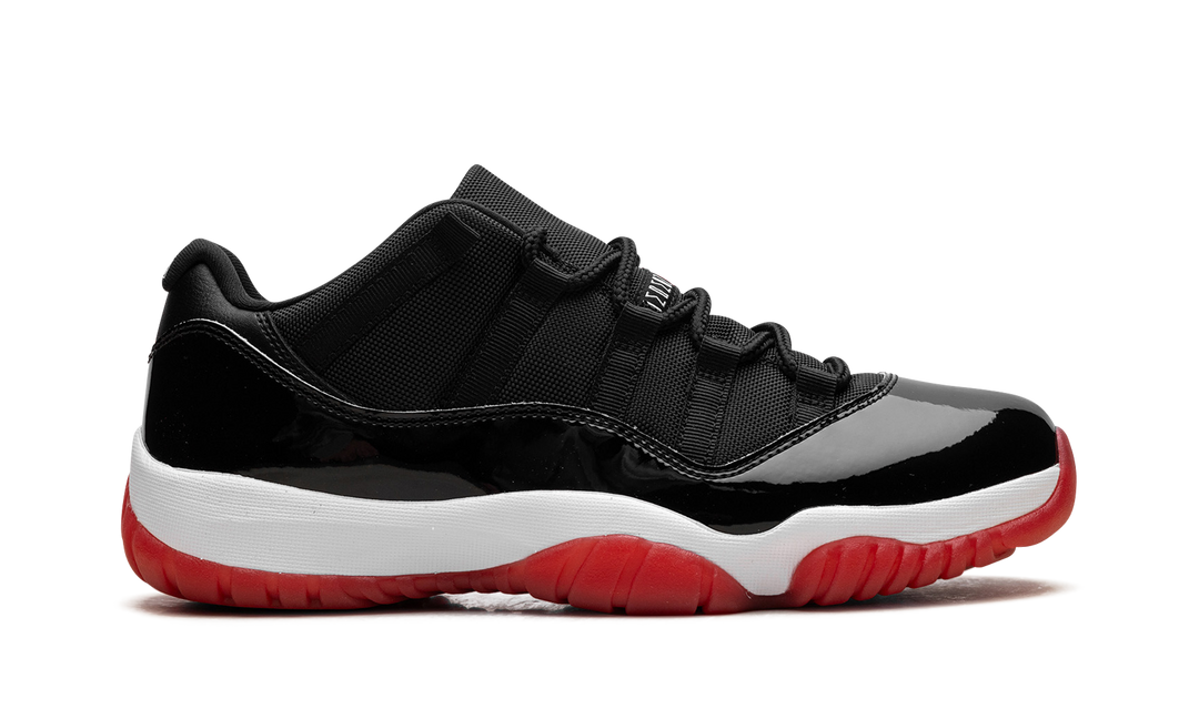 AIR JORDAN 11 RETRO LOW BRED (2025)