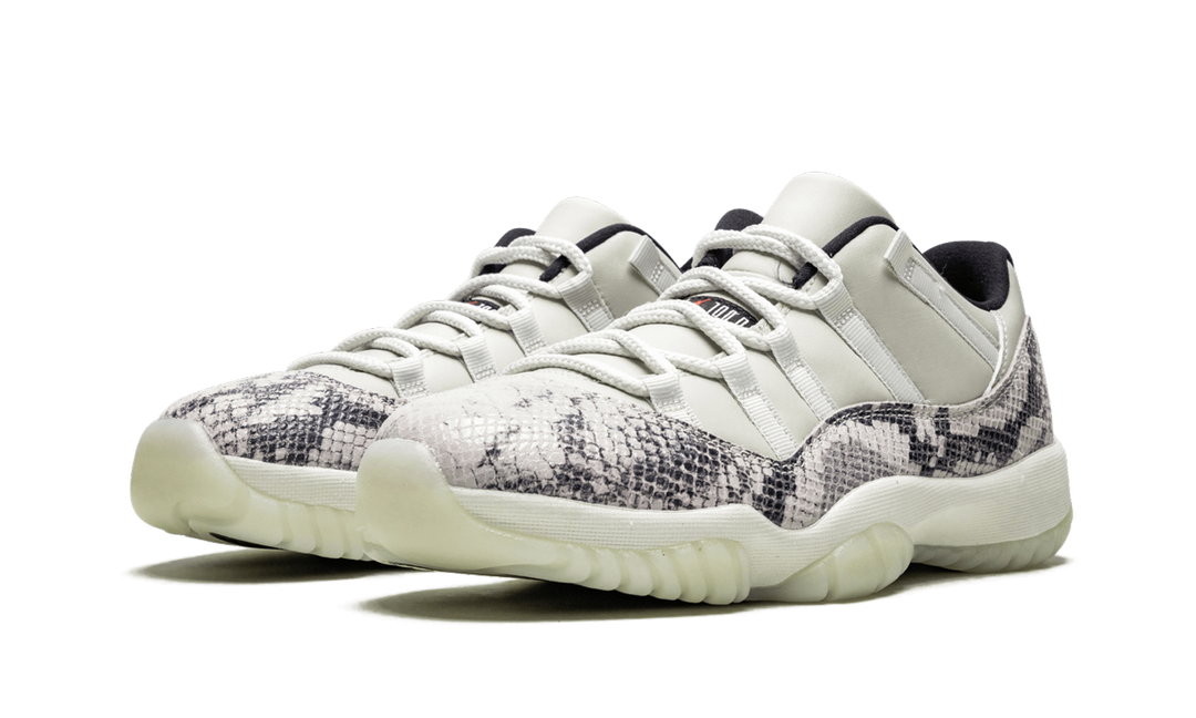 AIR JORDAN 11 RETRO LOW LIGHT BONE SNAKESKIN