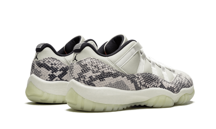 AIR JORDAN 11 RETRO LOW LIGHT BONE SNAKESKIN