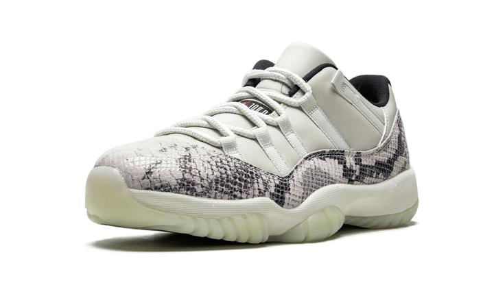 AIR JORDAN 11 RETRO LOW LIGHT BONE SNAKESKIN