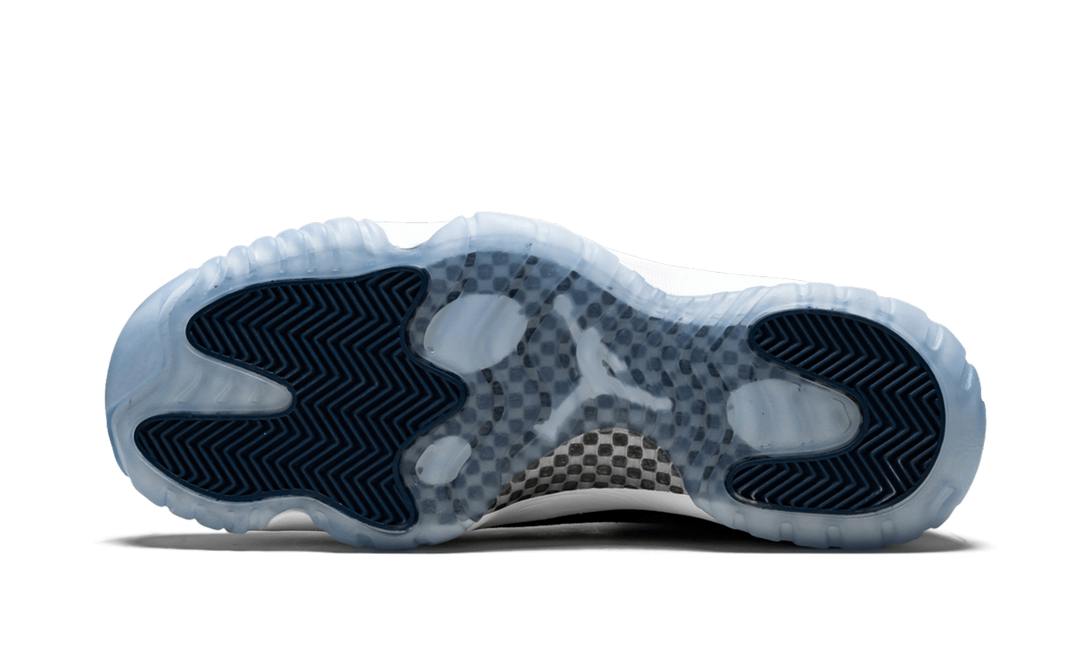 AIR JORDAN 11 RETRO LOW SNAKESKIN 2019