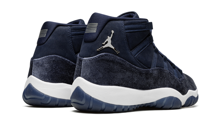 AIR JORDAN 11 VELVET MIDNIGHT NAVY WOMENS