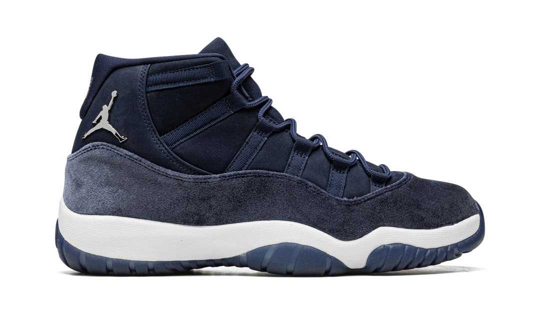 AIR JORDAN 11 VELVET MIDNIGHT NAVY WOMENS
