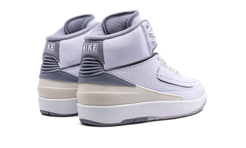 AIR JORDAN 2 CEMENT GREY GS — Stock