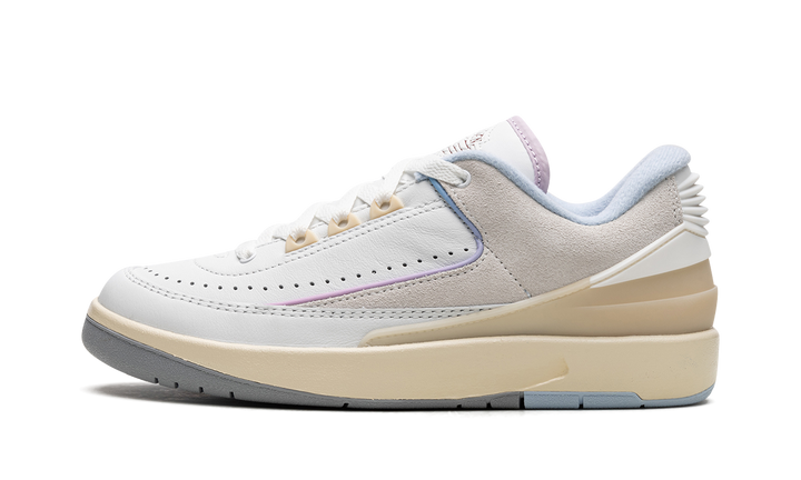 AIR JORDAN 2 RETRO LOW LOOK, UP IN THE AIR WOMENS