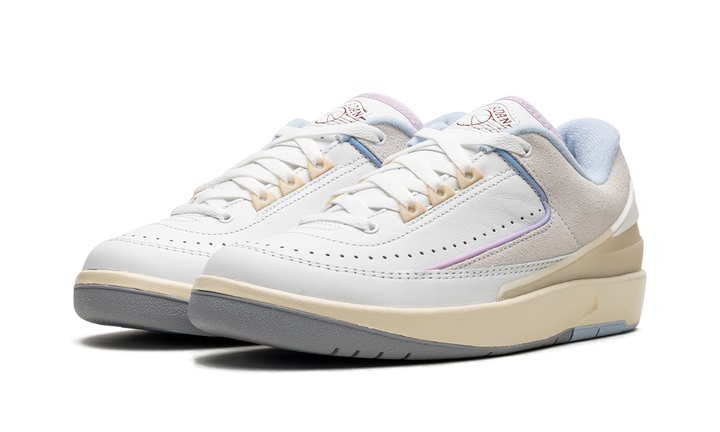 AIR JORDAN 2 RETRO LOW LOOK, UP IN THE AIR WOMENS